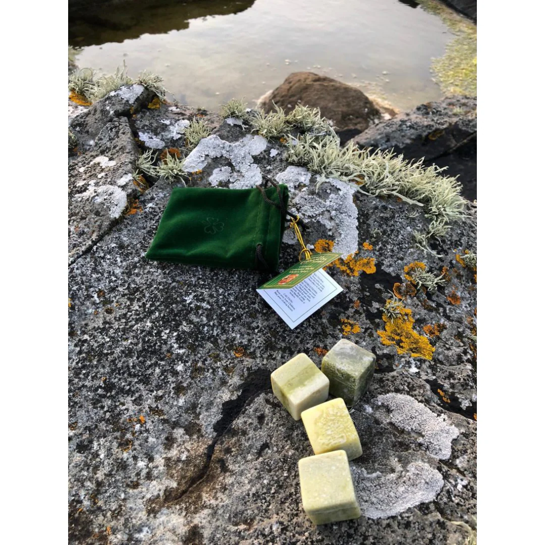 Connemara Marble Set Of 4 Whiskey Stones - Image 2