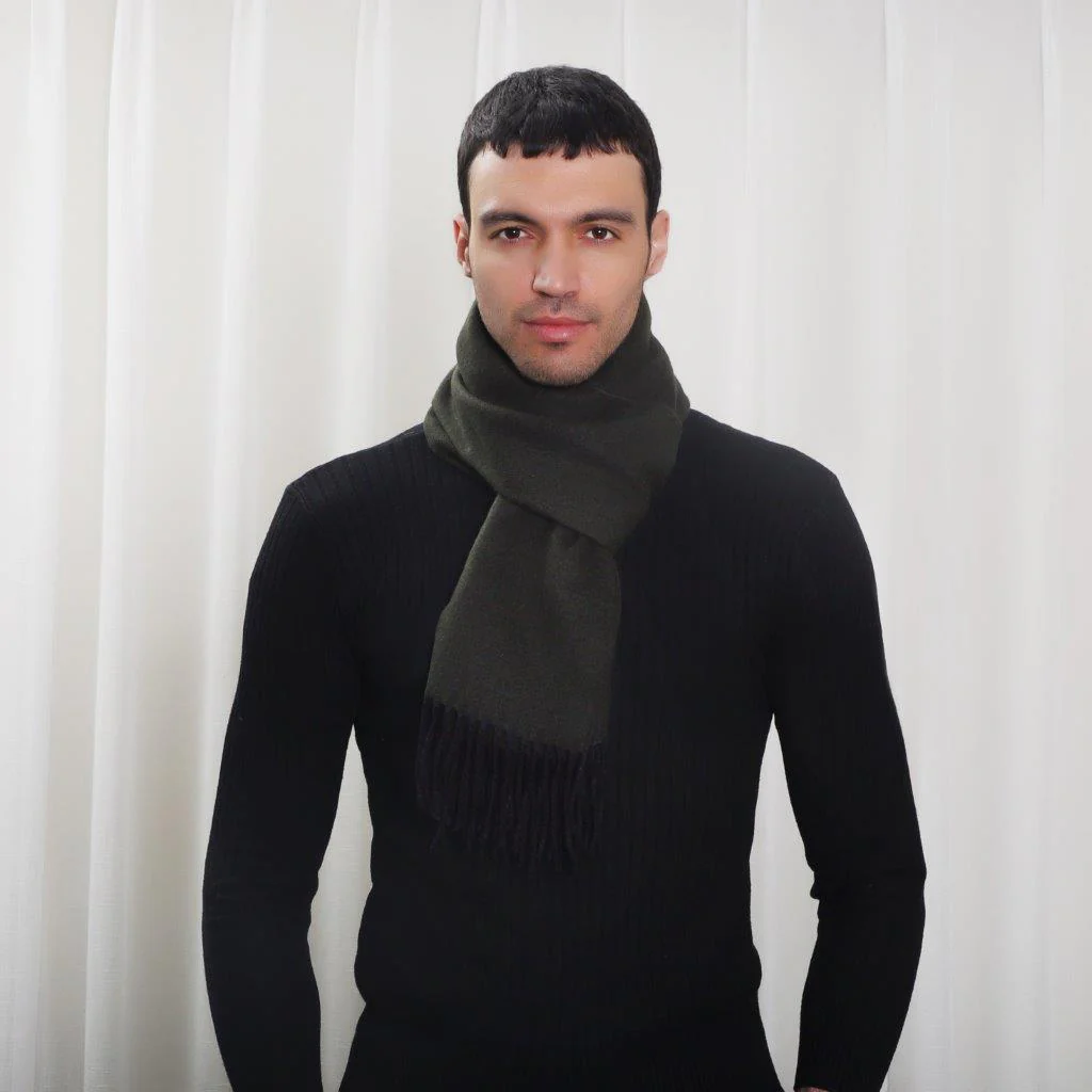 Men's Celtic Tweed Green Scarf - Image 2