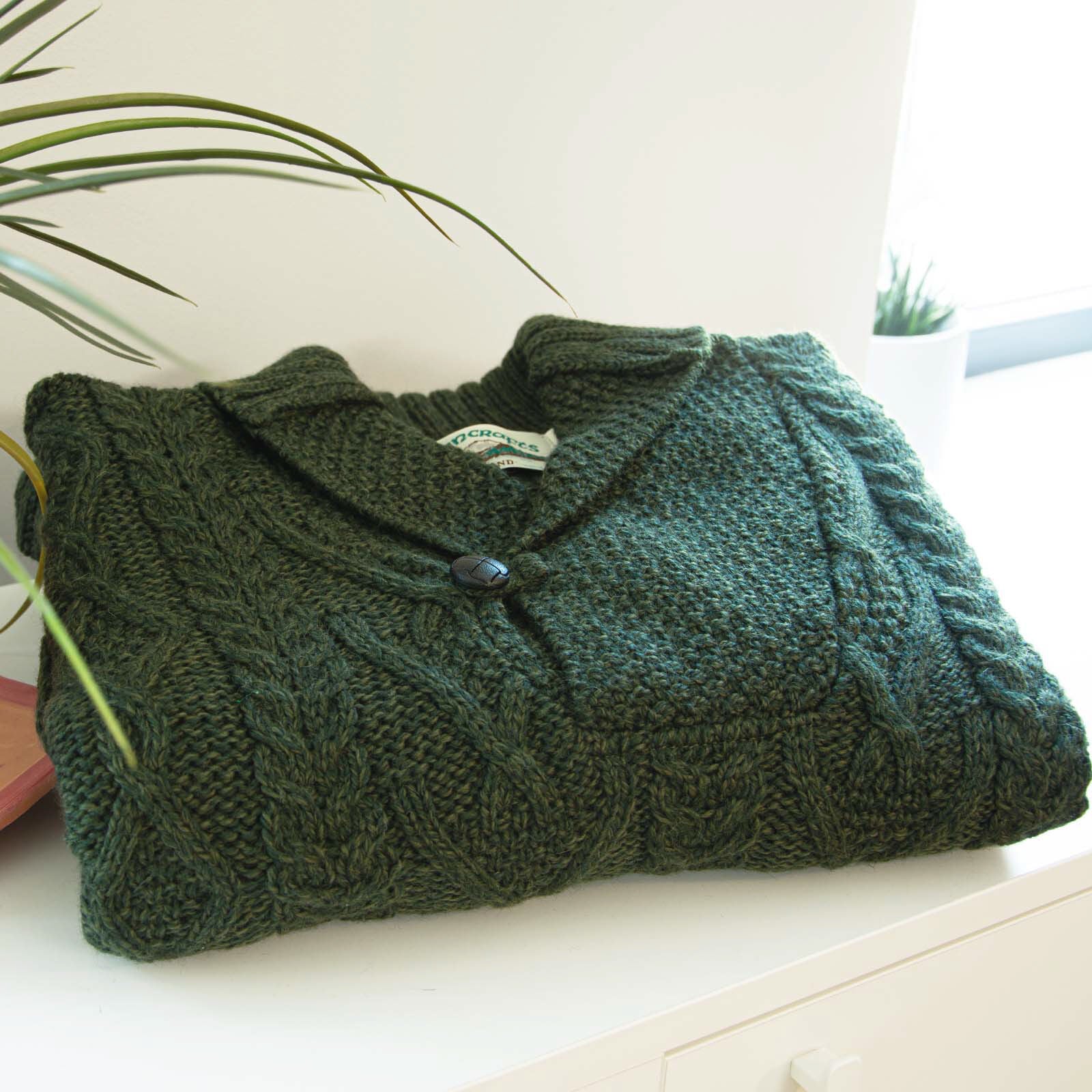 Men's Shawl Collar Aran Green Jumper - Image 9