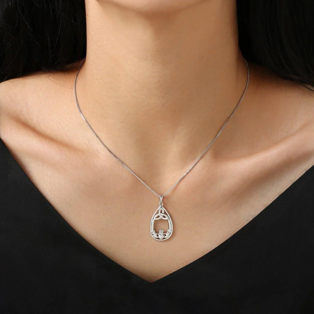 Sterling Silver Trinity Claddagh Pendant - Image 2